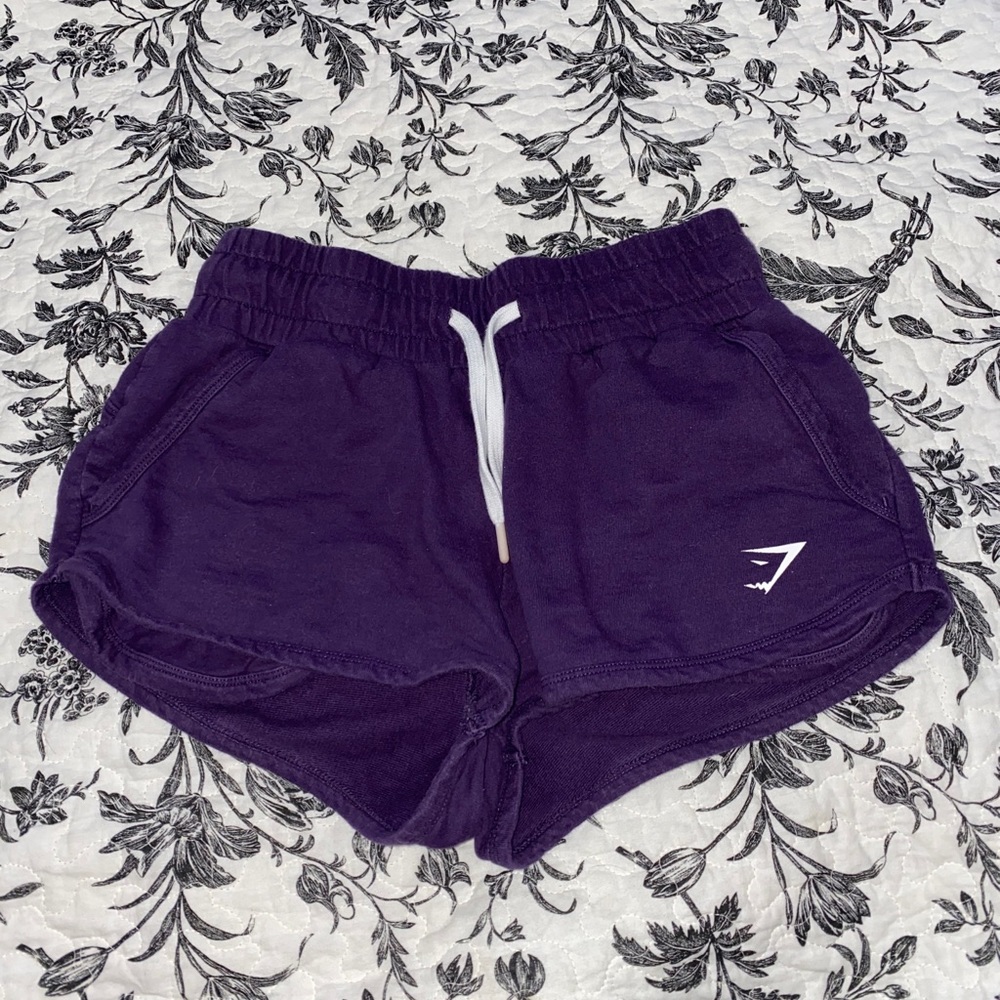 GYMSHARK SHORTS